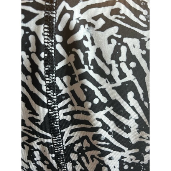 Lululemon Women's Pace Pusher Crop Leggings SZ 4 - Picture 9 of 16